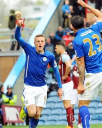  科隆主场力擒霍村，施密特茨战术调整收奇效