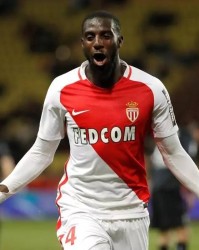  切尔西中卫组合零封对手，蓝军主场完胜布伦特福德  