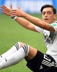  阿森纳中场大脑复苏，厄德高传射主导大胜富勒姆  