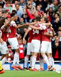  利物浦逆转绝杀热刺登顶积分榜  