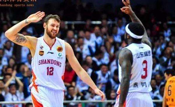  克莱蒙主场雨战险平实力强劲对手  