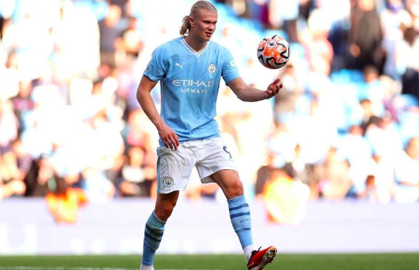  哈兰德帽子戏法建功，卫冕冠军曼城轻取弱旅